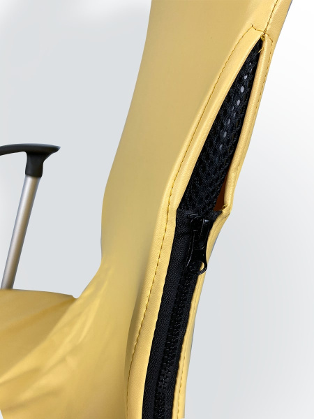 Чехол на компьютерное кресло ГЕЛЕОС 502М (размер М, кожа, светло-желтый) (арт. ГЧ00502М)