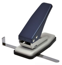 Дырокол Warrior 33200 (арт. 6131)