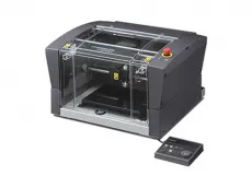 Гравировальный станок Roland Desktop Engraver DE-3 (арт. Desktop Engraver DE-3)