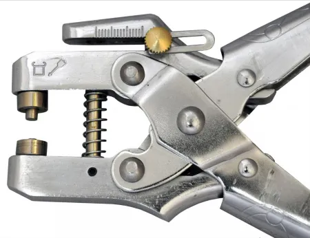 Дырокол Uni A-004 (арт. 6037)