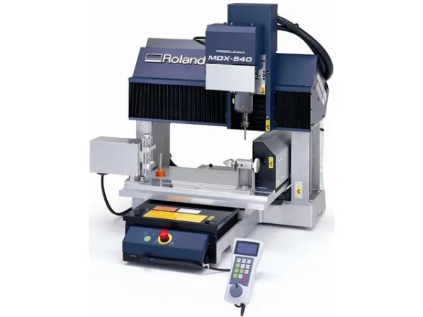 Фрезерный станок Roland Modela Pro2 MDX-540SA