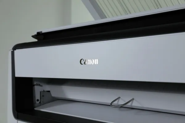 Широкоформатное лазерное МФУ Canon PlotWave 5000 (4 рулона, комплект со сканером) + Фальцовщик Folder Express 3011/2 (арт. OT_CANON_PW5000_4R+SEIV+FE3011/2)