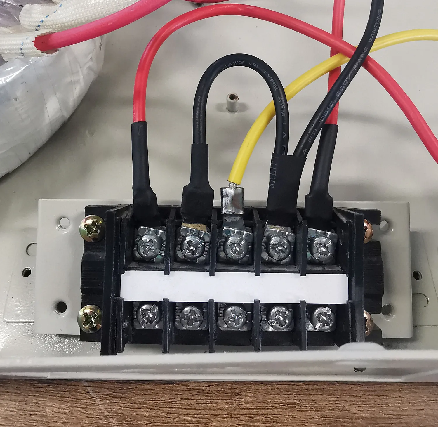 Стабилизатор напряжения Powercom WM-5000VA (арт. WM-5000VA)