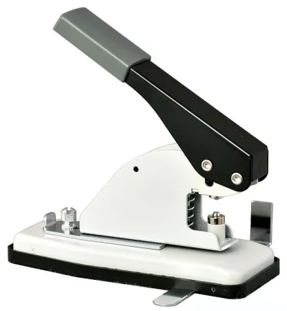 Дырокол Warrior 33100 (арт. 5018)