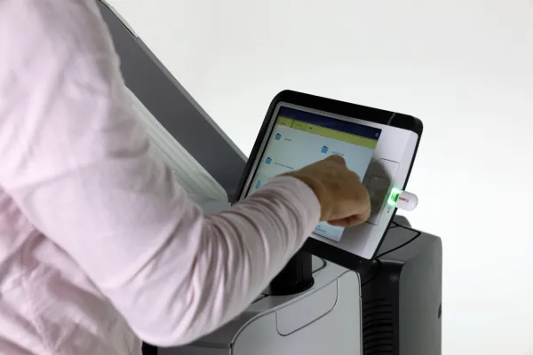 Широкоформатное лазерное МФУ Canon PlotWave 5500 (2 рулона, комплект со сканером) + Фальцовщик Folder Professional 6013 (арт. OT_CANON_PW5500_2R+SEIV+FE6013)