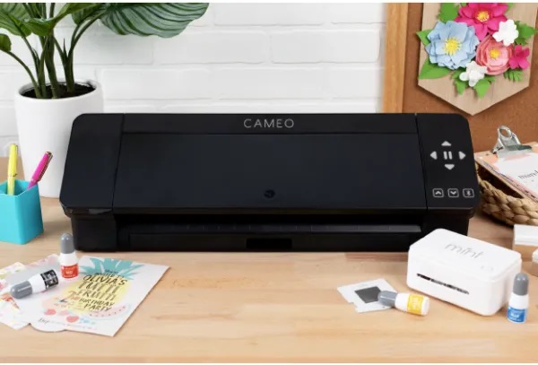 Режущий плоттер Silhouette America CAMEO 4 Black (черный) (арт. SILH-CAMEO-4-BLK-5T)