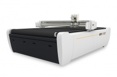 Раскройный комплекс iECHO BK4-2516 с конвейером, 1 доп. станцией (арт. BK4-2516-C1)