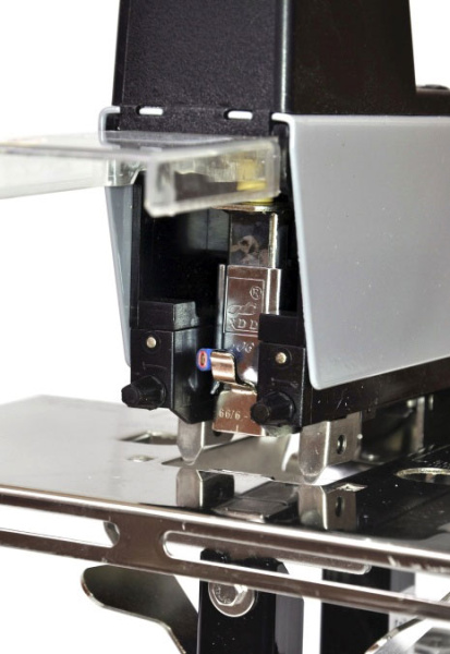 Степлер XDD XDD-106 (электрический, одна степлирующая головка) (арт. 6017)