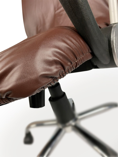 Чехол на компьютерное кресло ГЕЛЕОС 535М (размер М, кожа, темно-коричневый) (арт. ГЧ00535М)