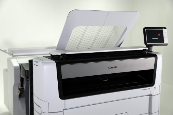 Широкоформатное лазерное МФУ Canon PlotWave 7500 (4 рулона, комплект со сканером) + Фальцовщик Folder Professional 6011 (арт. OT_CANON_PW7500_4R+SEIV+FE6011)