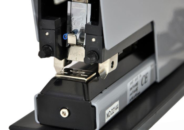 Степлер XDD XDD-105 (электрический, одна степлирующая головка) (арт. 6571)