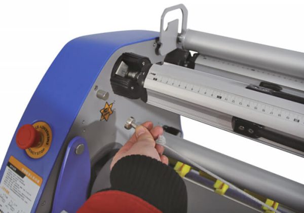 Рулонный ламинатор Mefu MF2300-C3 Trimmer version (арт. MF2300-С3 Trimmer)