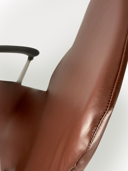 Чехол на компьютерное кресло ГЕЛЕОС 535М (размер М, кожа, темно-коричневый) (арт. ГЧ00535М)