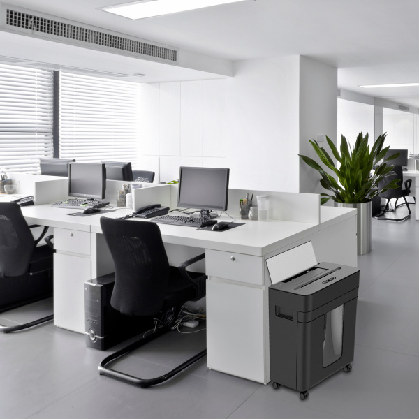 Шредер Cactus с автоподачей, секретность P-4,  фрагменты, 150 листов (арт. CS-SH-D8)