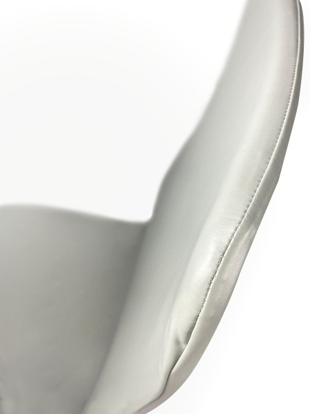 Чехол на компьютерное кресло ГЕЛЕОС 515М (размер М, кожа, светло-серый) (арт. ГЧ00515М)