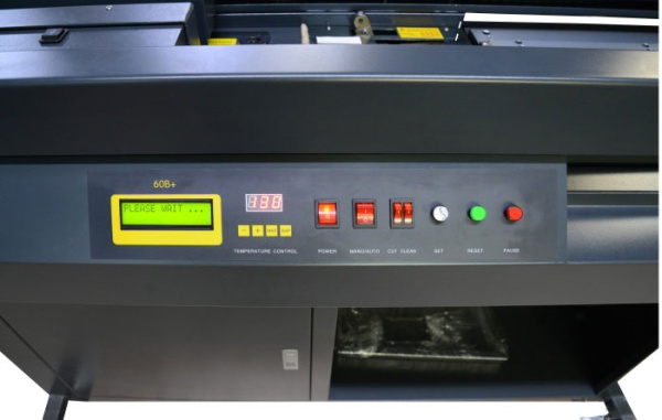 Термоклеевая машина Front DX-H60B+ (арт. 8240)