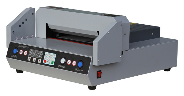 Резак электрический гильотинный Bulros 320VS+ (арт. CG-D-Ele-32VS-Ele-Ele-Ma)