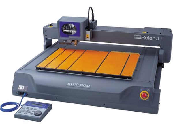 Гравировальный станок Roland Benchtop EGX-600